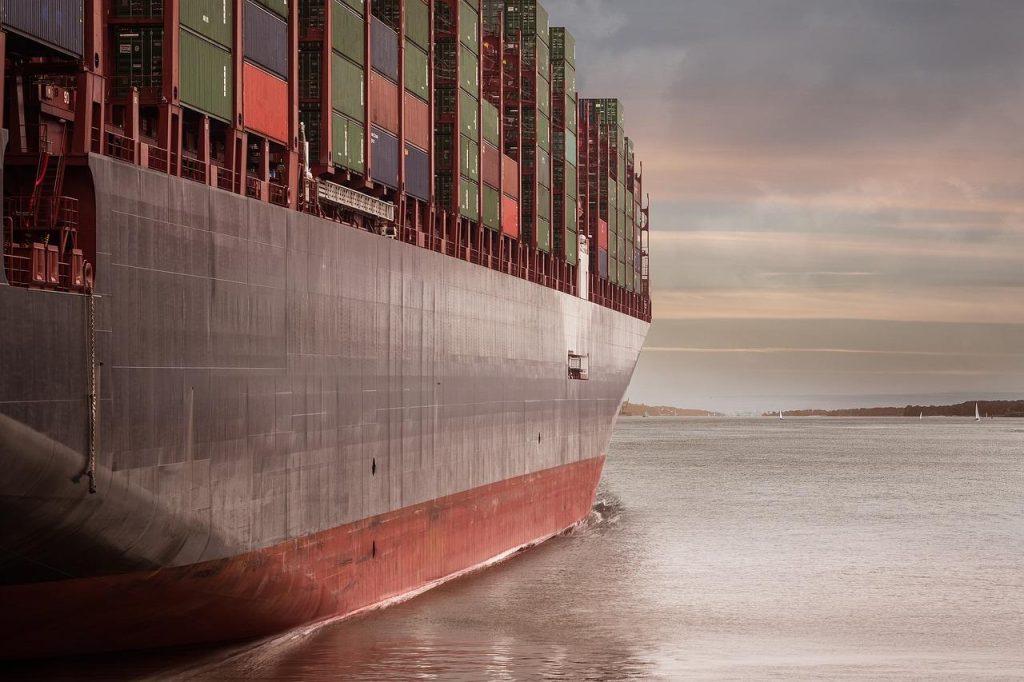 Zeevracht transport containers op schip - kosteneffectief internationaal transport voor handelsgoederen